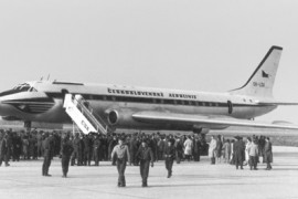 Tu-104