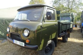 UAZ 452