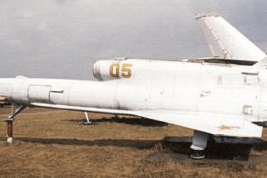 Tu-143