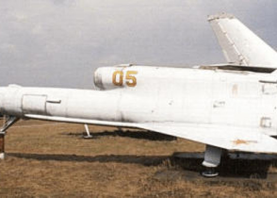 Tu-143