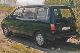 VAZ-2120 Naděžda