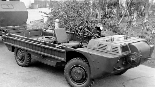 LuAZ-967